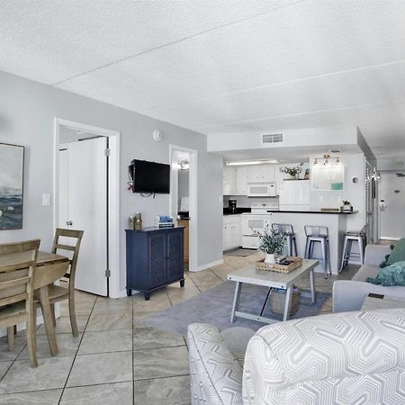 Condo On The Beach- Walk To Restaurants, Shops And Activities. กัลฟ์ชอร์ส ภายนอก รูปภาพ