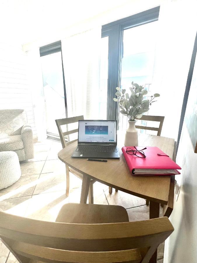 Condo On The Beach- Walk To Restaurants, Shops And Activities. กัลฟ์ชอร์ส ภายนอก รูปภาพ
